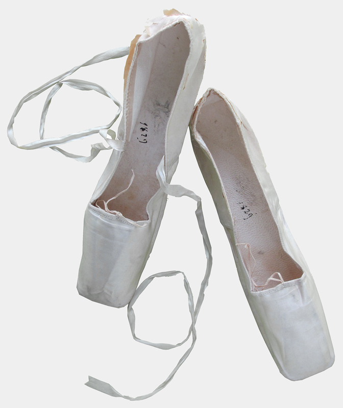 early pointe shoes